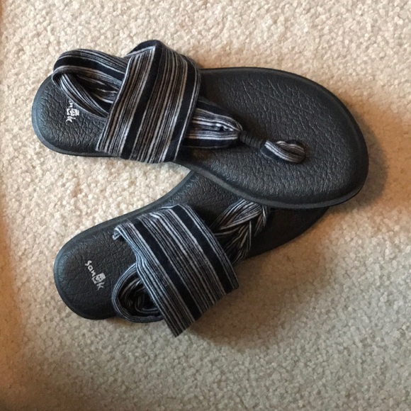 Sanuk Shoes - Sanyo summer Yoga Sling sandal /flip flop size 8